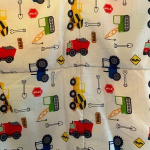 Little boys truck/construction bedding for toddler bed.